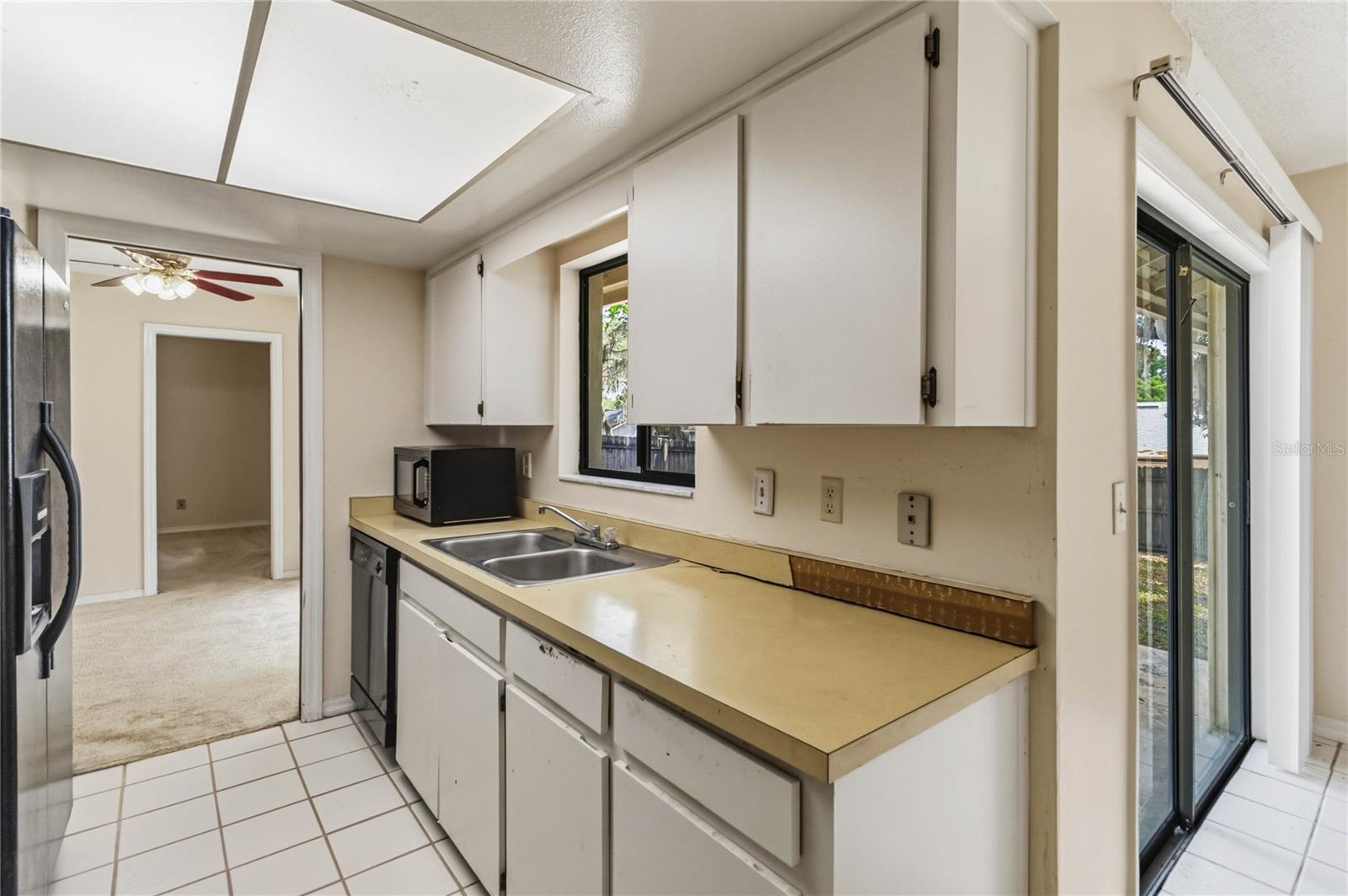 SKY LARK SUB - Residential
