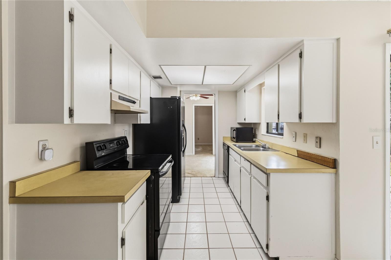 SKY LARK SUB - Residential