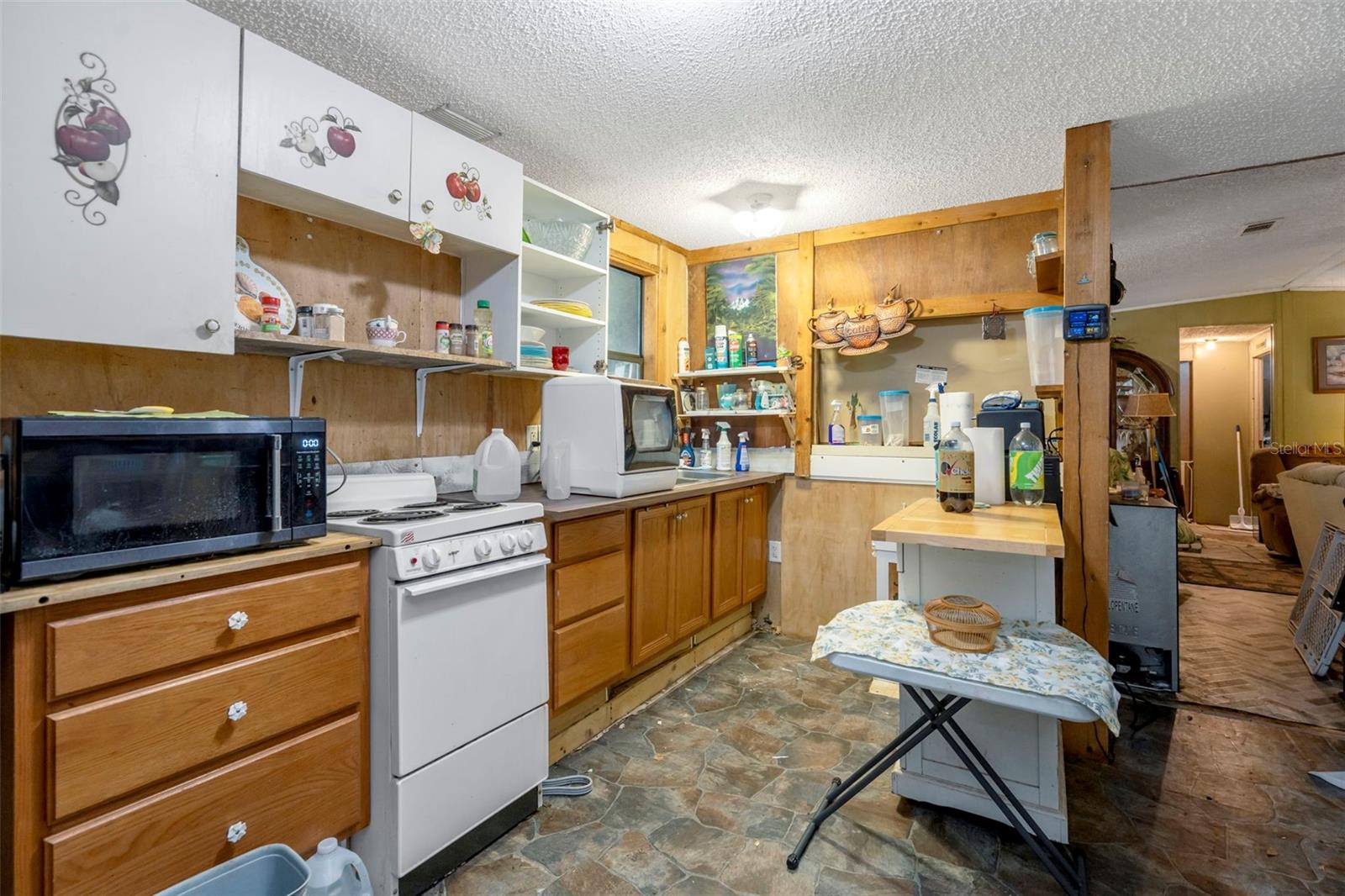 MEADOWBROOK TRAILER ESTATES - Residential