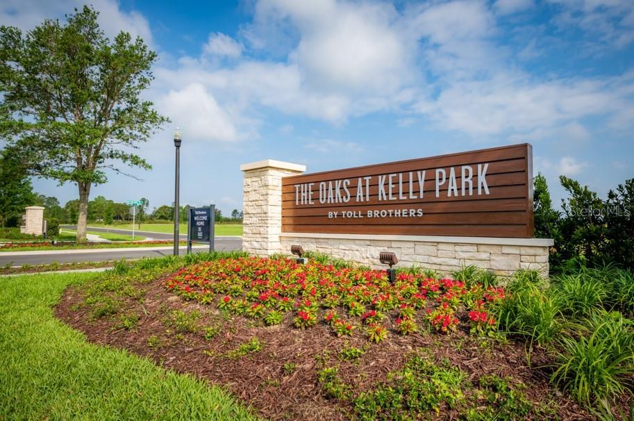 OAKS AT KELLY PARK - Residential