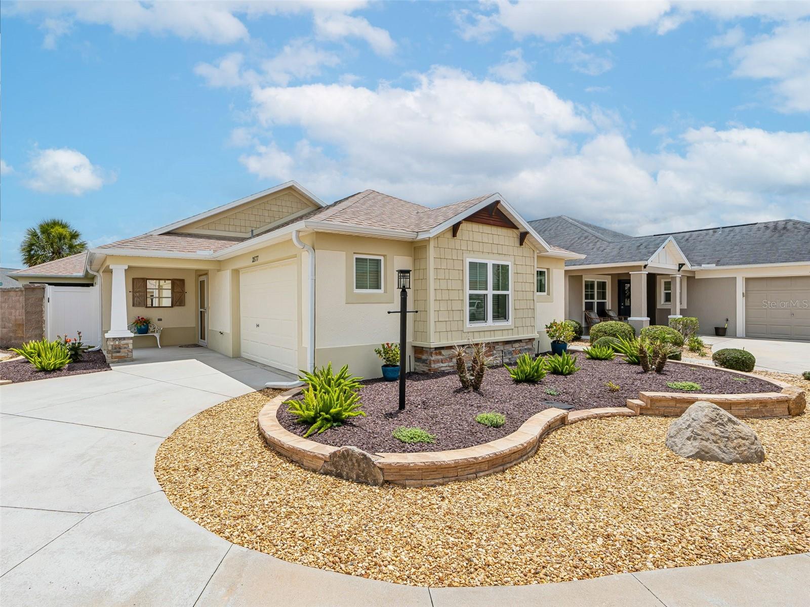 2877 FEUSTEL AVENUE