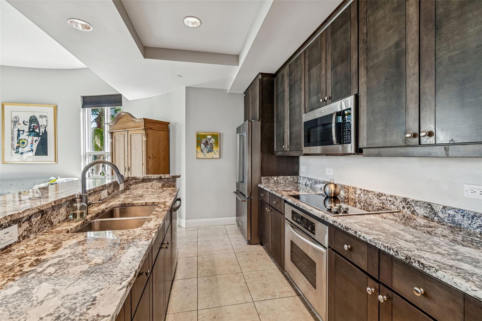 450 KNIGHTS RUN AVENUE 411