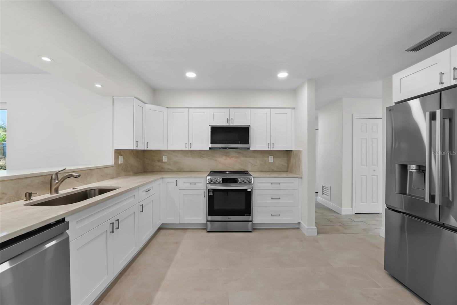 RIDGEWOOD - Residential