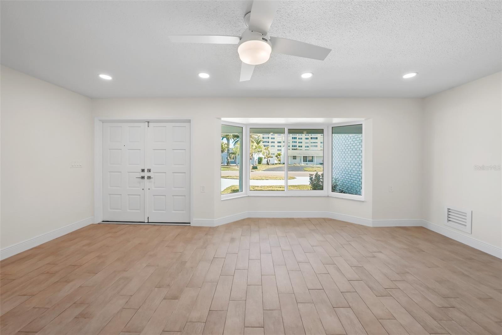 RIDGEWOOD - Residential