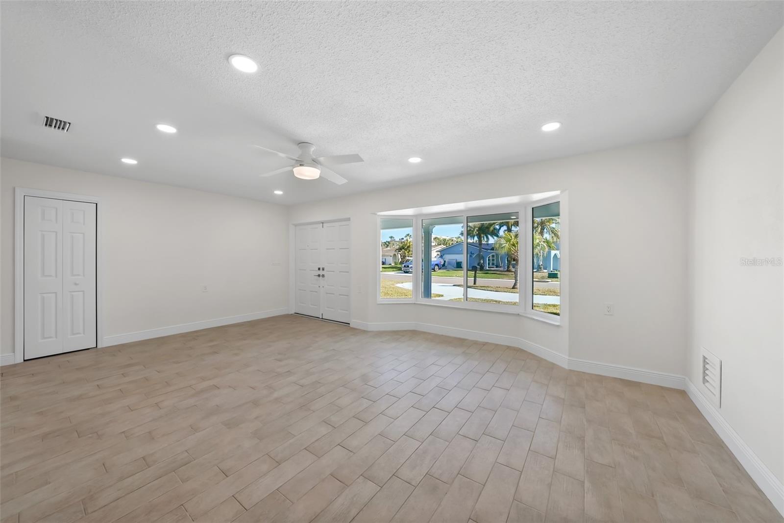 RIDGEWOOD - Residential