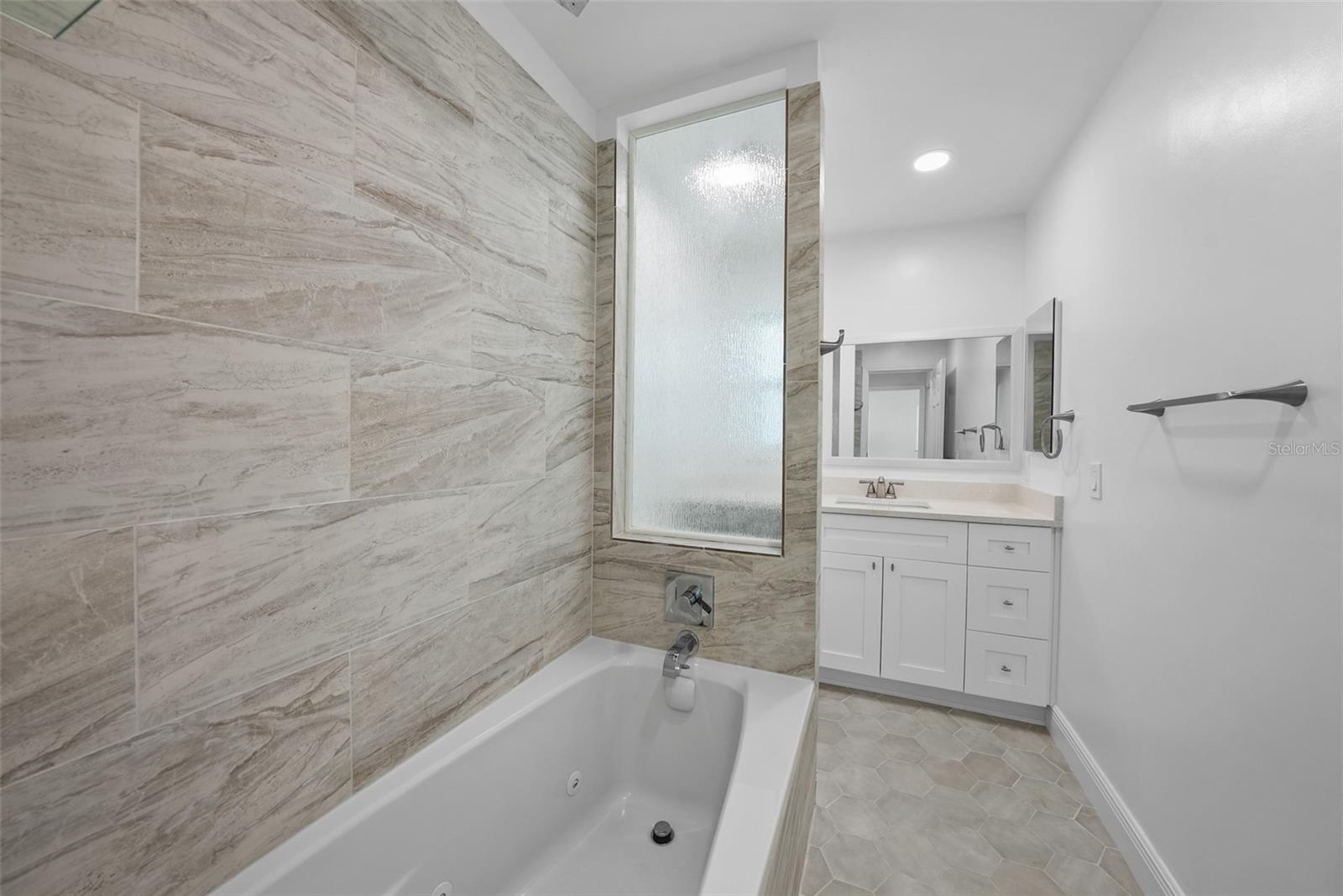 RIDGEWOOD - Residential