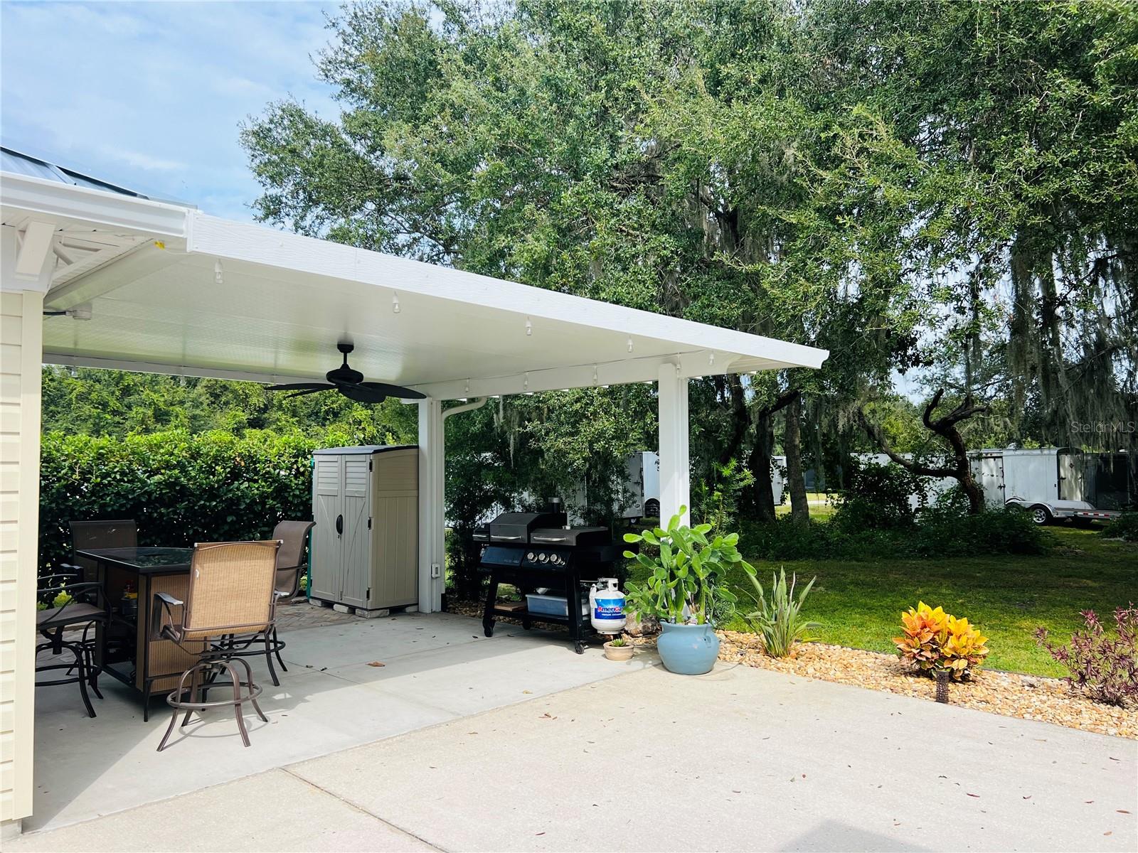 FLORIDA GRANDE MOTOR COACH RESIDENCE - Land