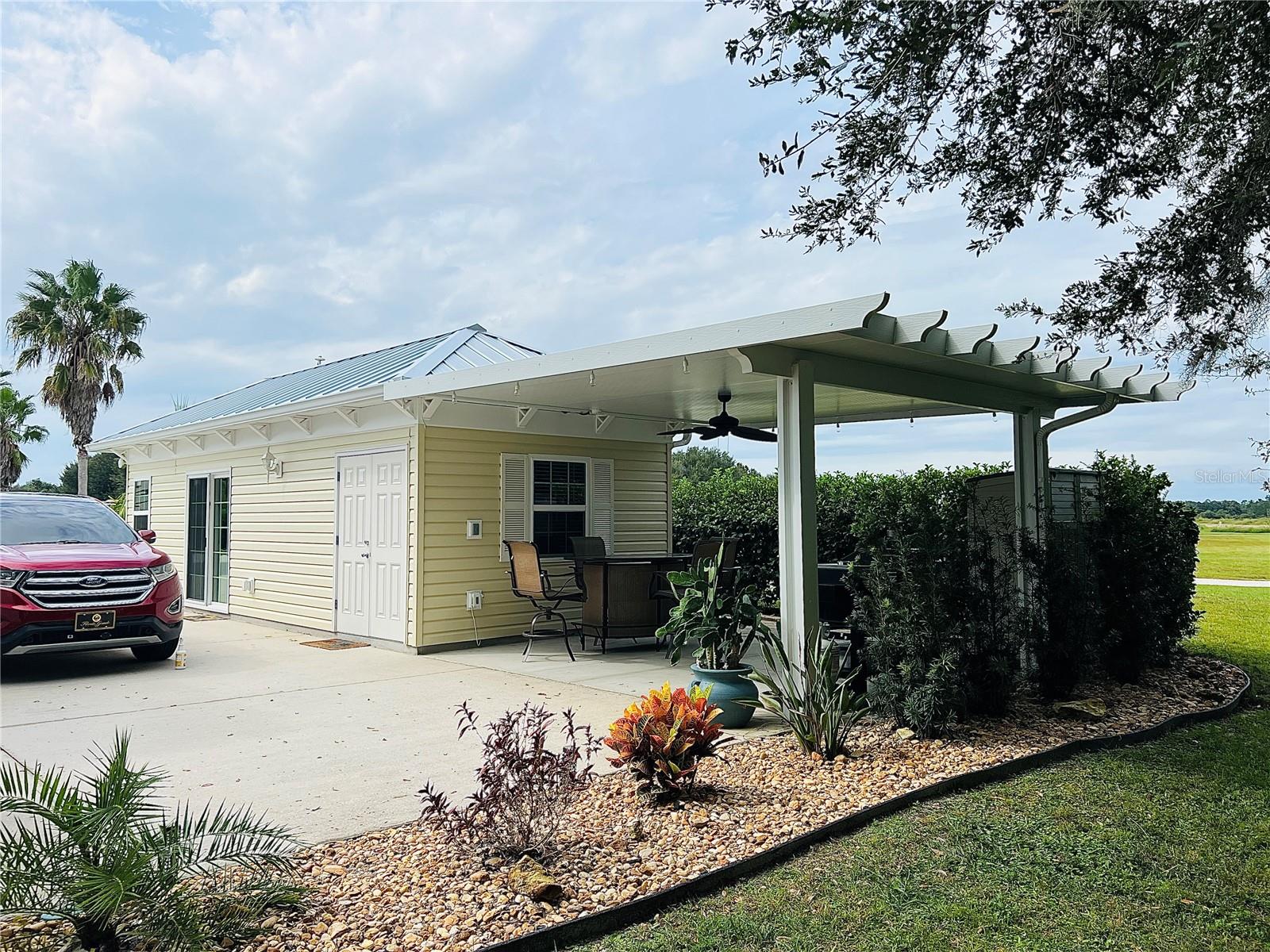 FLORIDA GRANDE MOTOR COACH RESIDENCE - Land