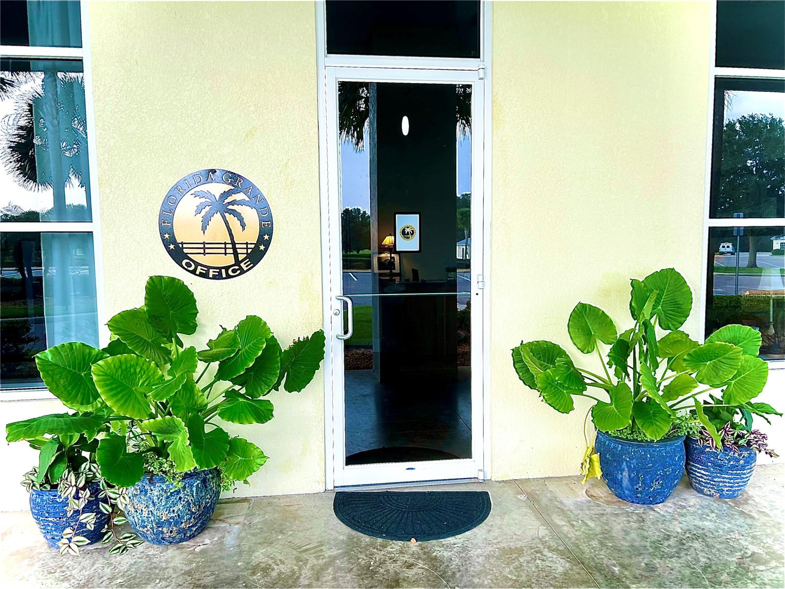 FLORIDA GRANDE MOTOR COACH RESIDENCE - Land