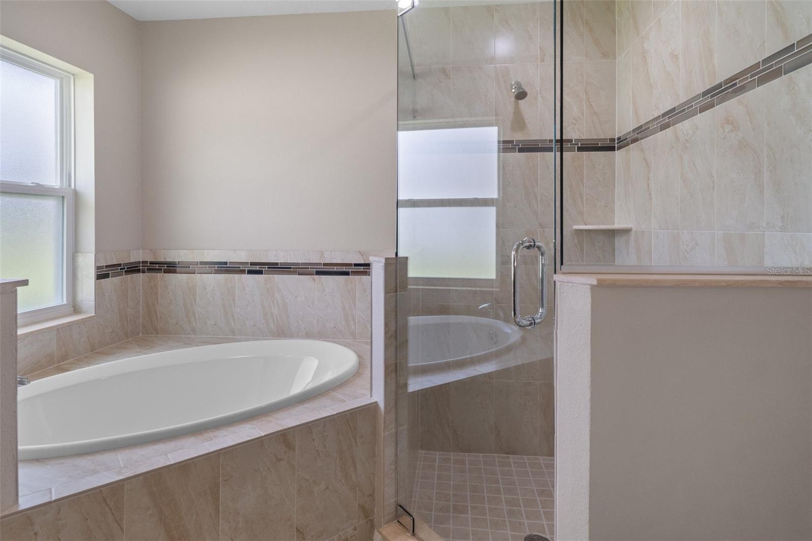 ROYAL HIGHLANDS - Residential