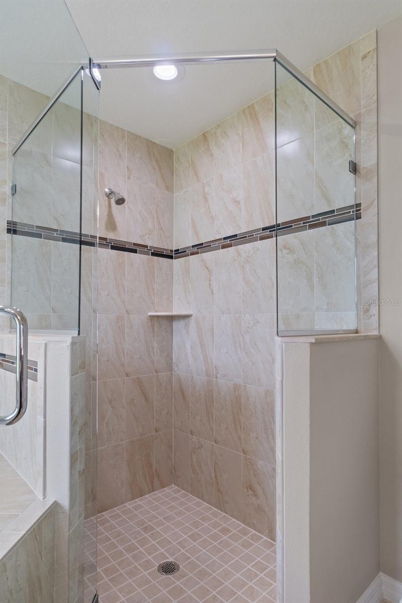 ROYAL HIGHLANDS - Residential