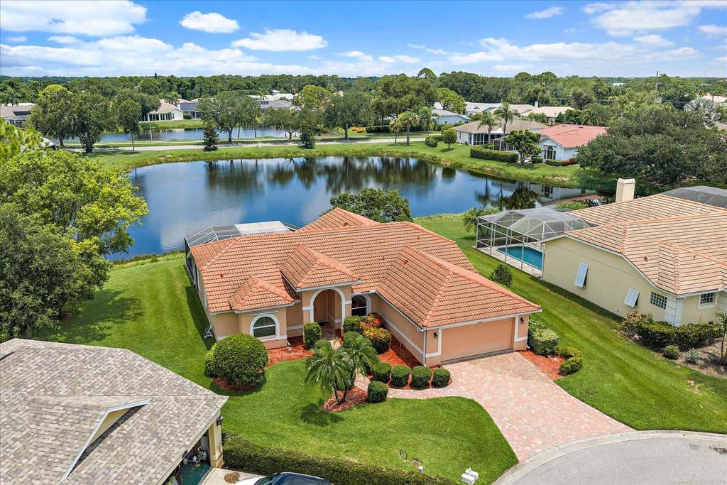 Photo of 9539 Hawksmoor Lane, Sarasota, FL 34238 (MLS # A4701186)
