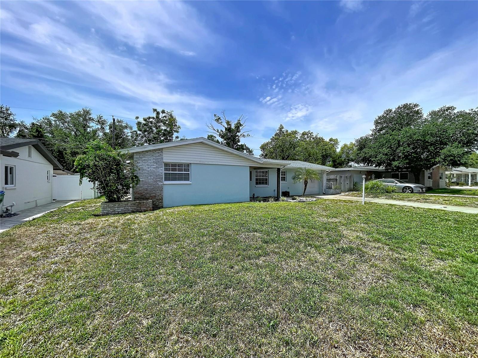 RIDGEWOOD GROVES - Residential