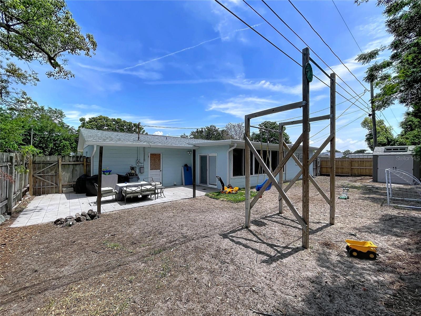 RIDGEWOOD GROVES - Residential