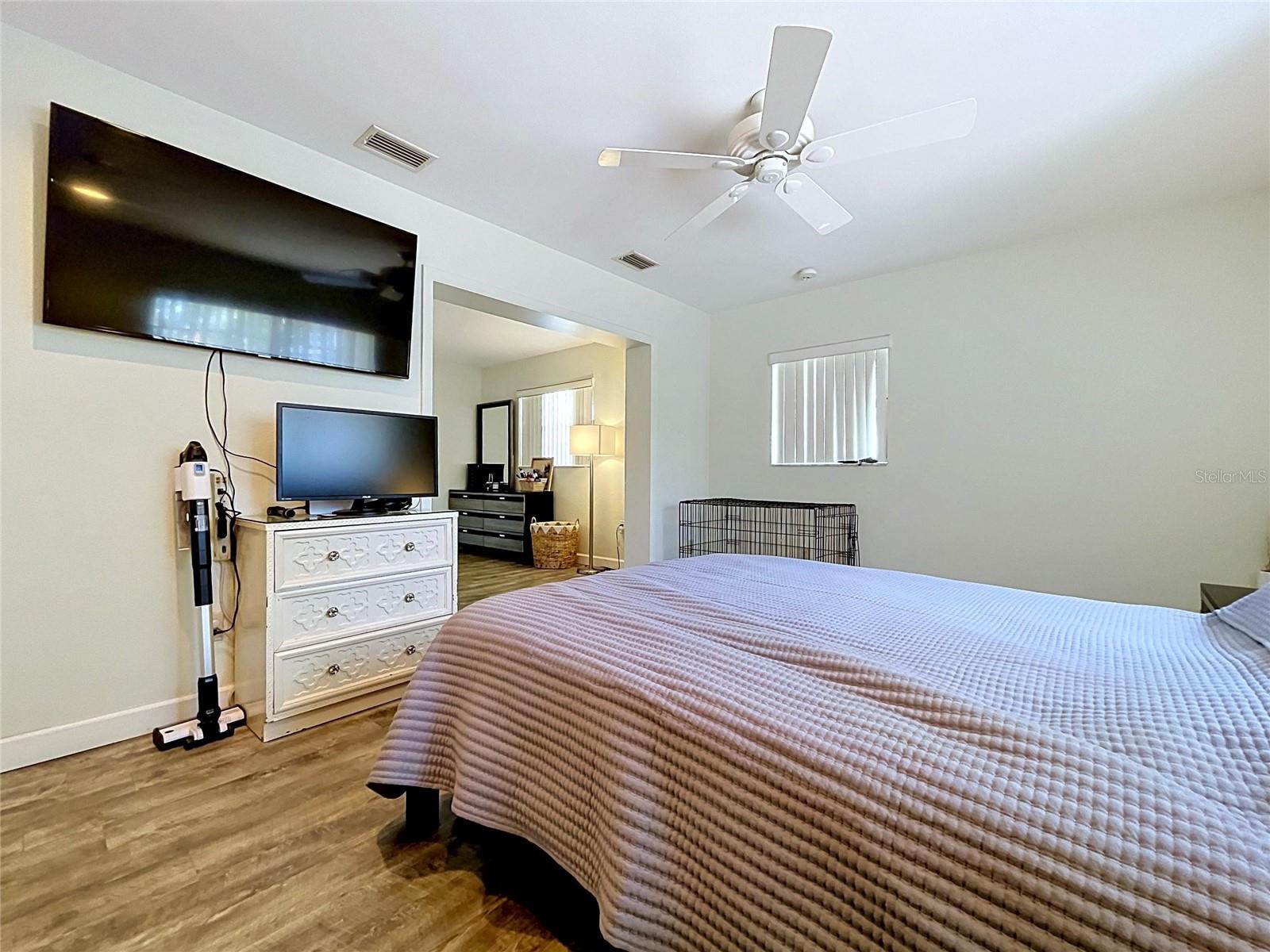 RIDGEWOOD GROVES - Residential