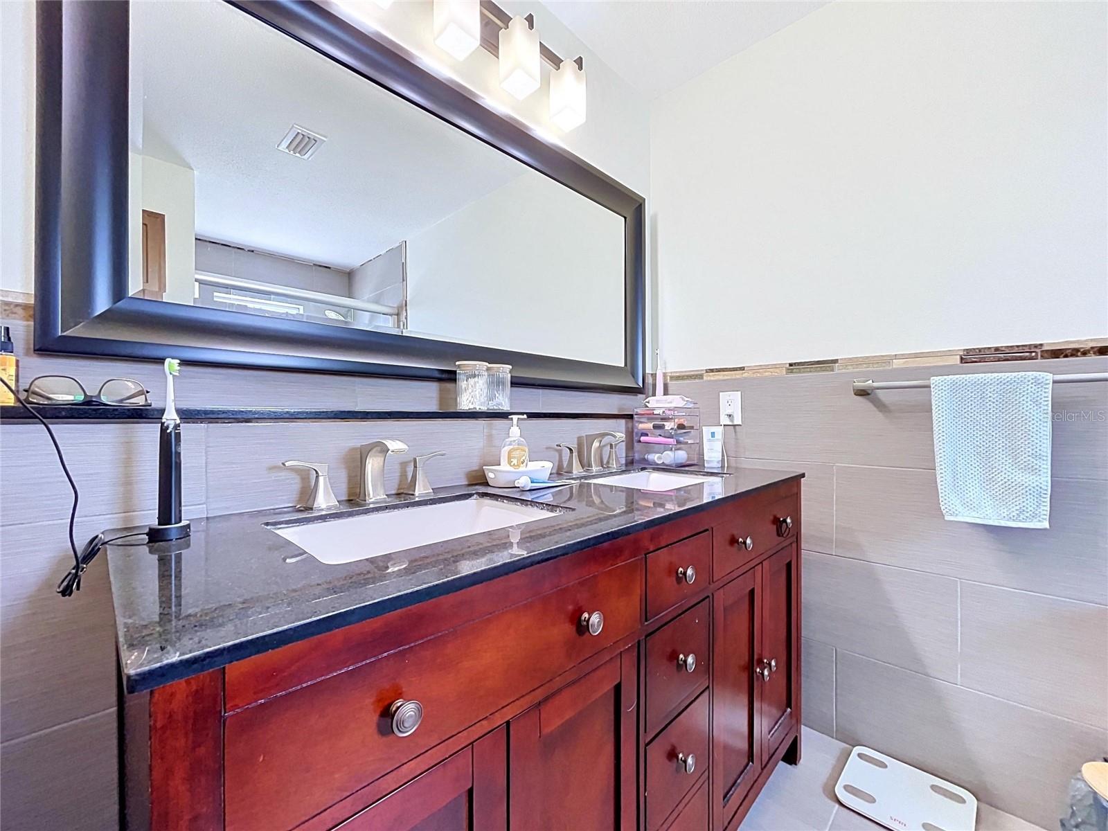 RIDGEWOOD GROVES - Residential