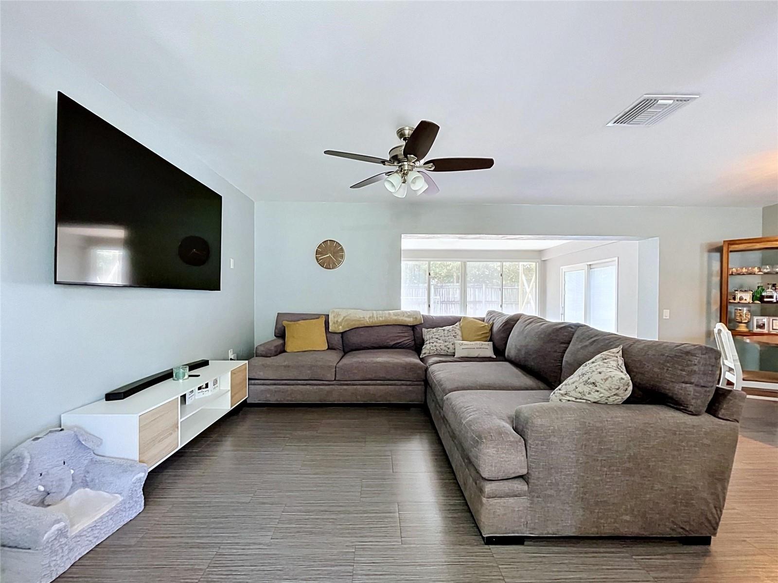 RIDGEWOOD GROVES - Residential