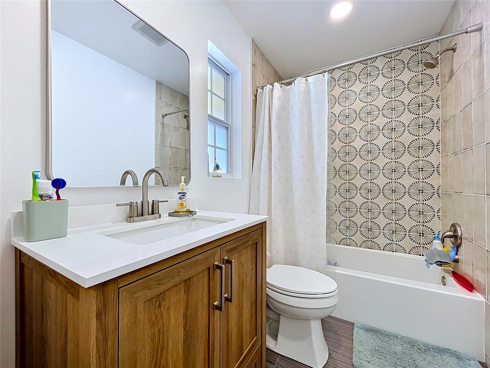 RIDGEWOOD GROVES - Residential