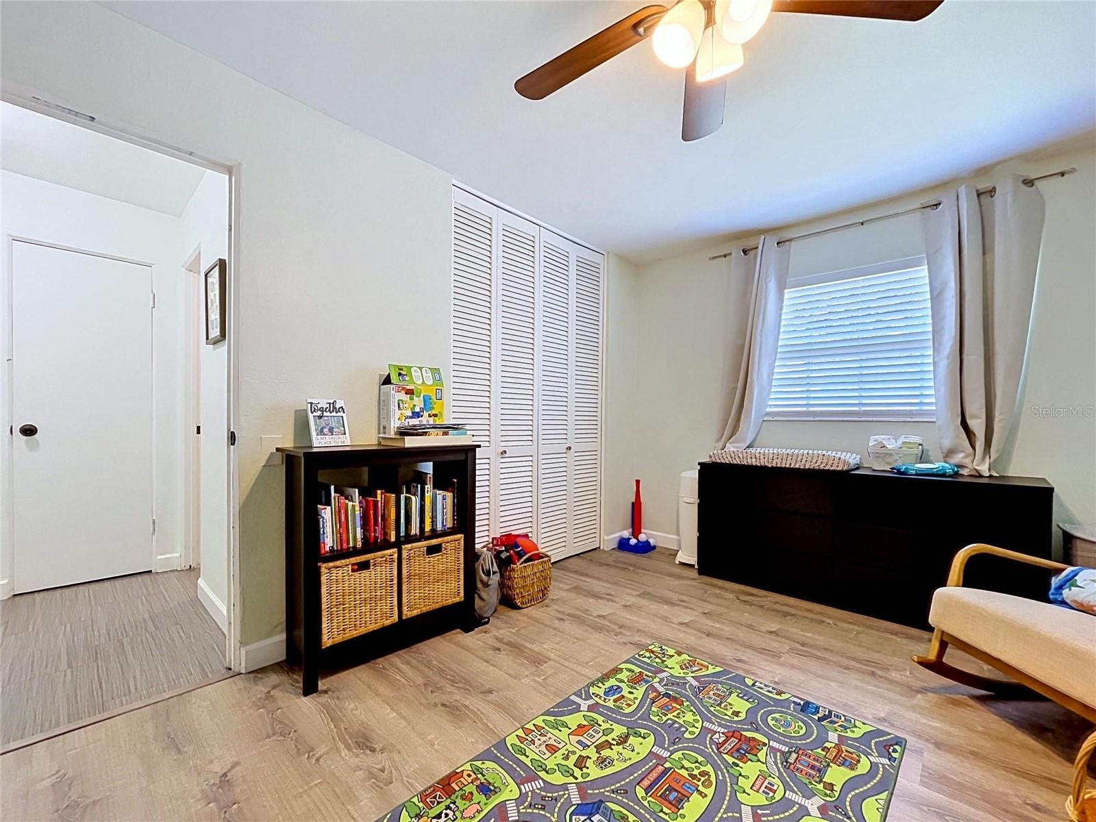 RIDGEWOOD GROVES - Residential