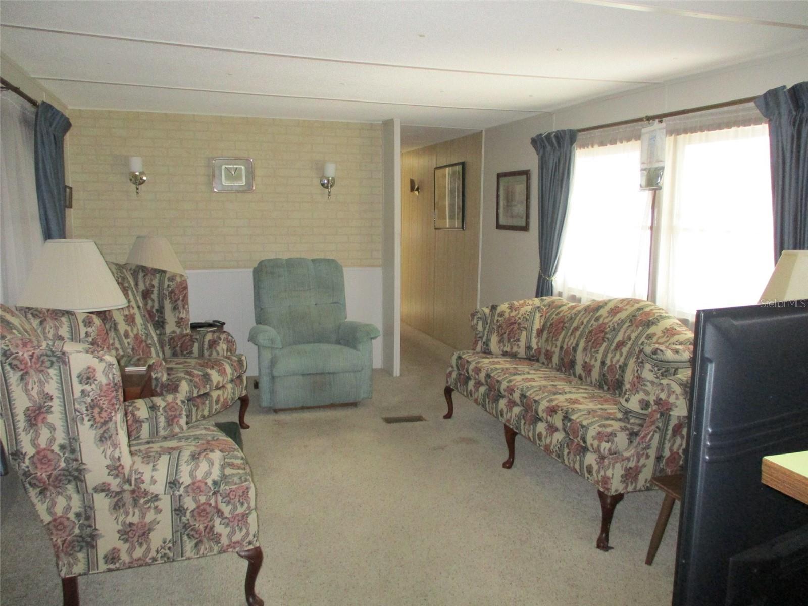 SHADY OAKS MOBILE MODULAR ESTATES - Residential