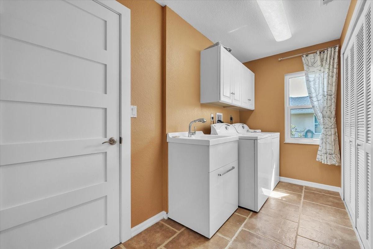 LAKE SUZY ESTATES - Residential