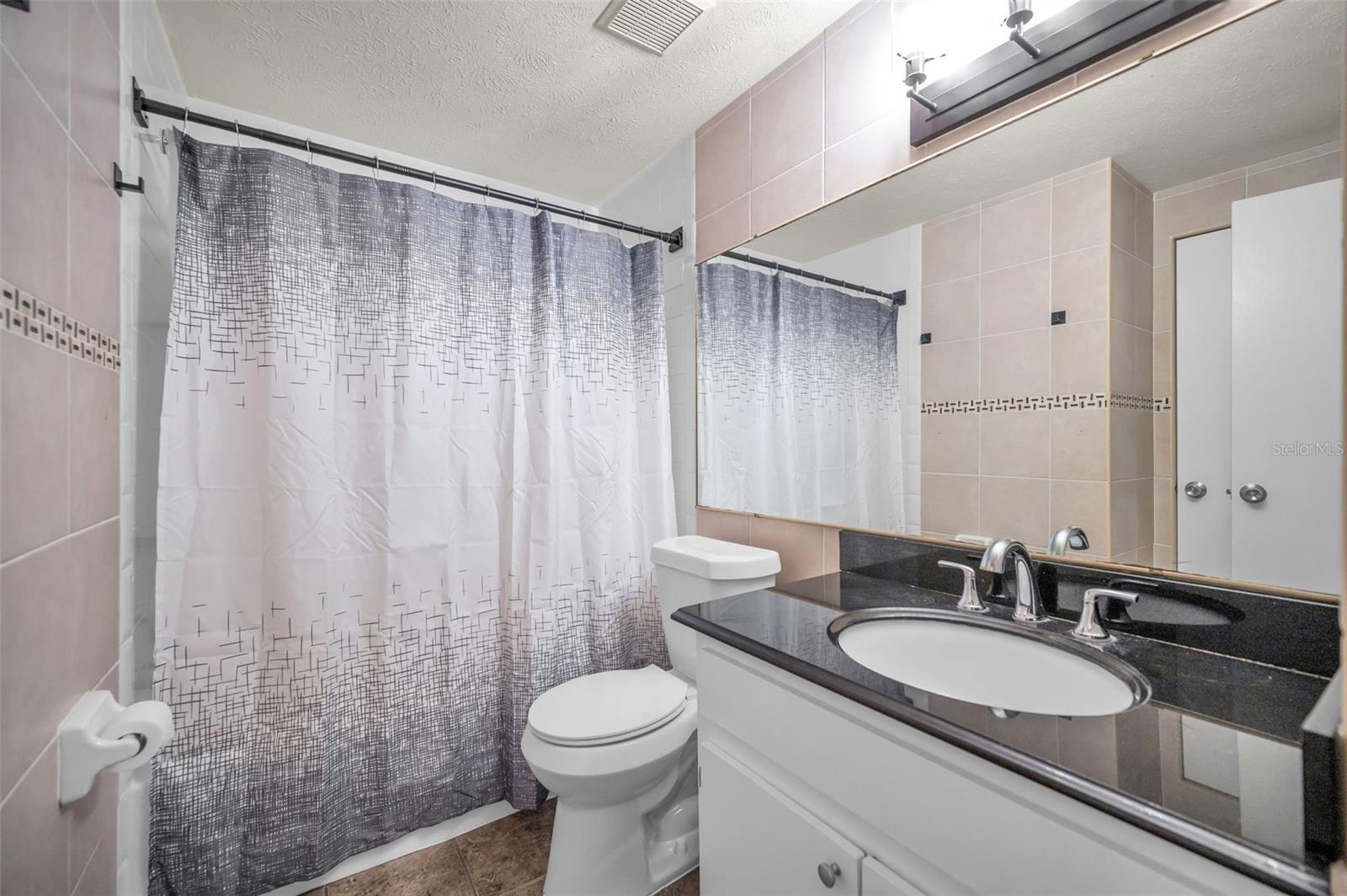 HILLSIDE UNIT 07 - Residential