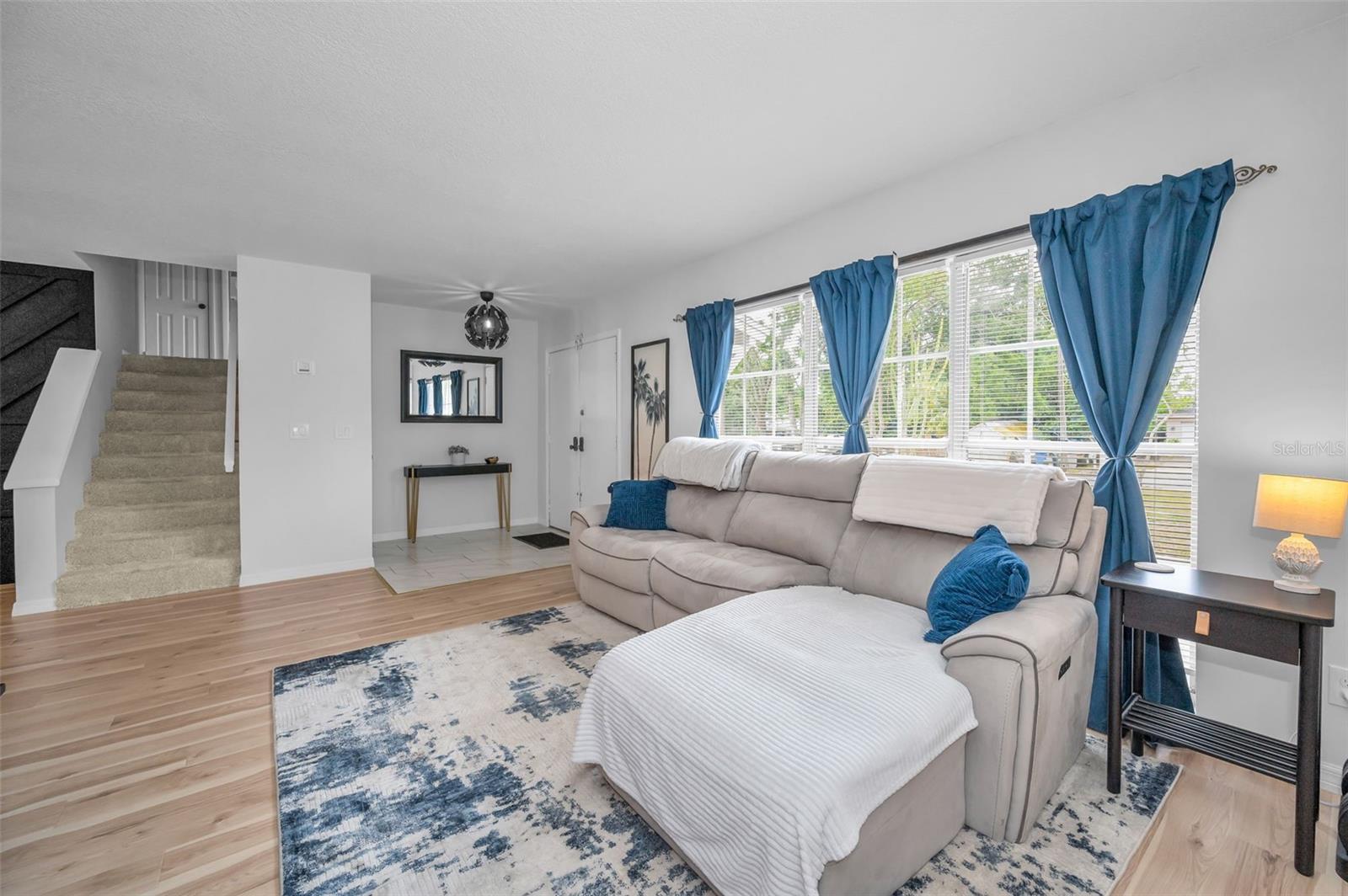 HILLSIDE UNIT 07 - Residential