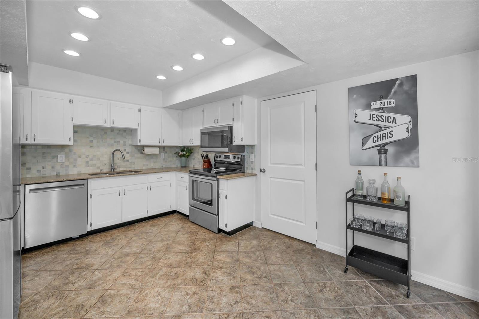 HILLSIDE UNIT 07 - Residential