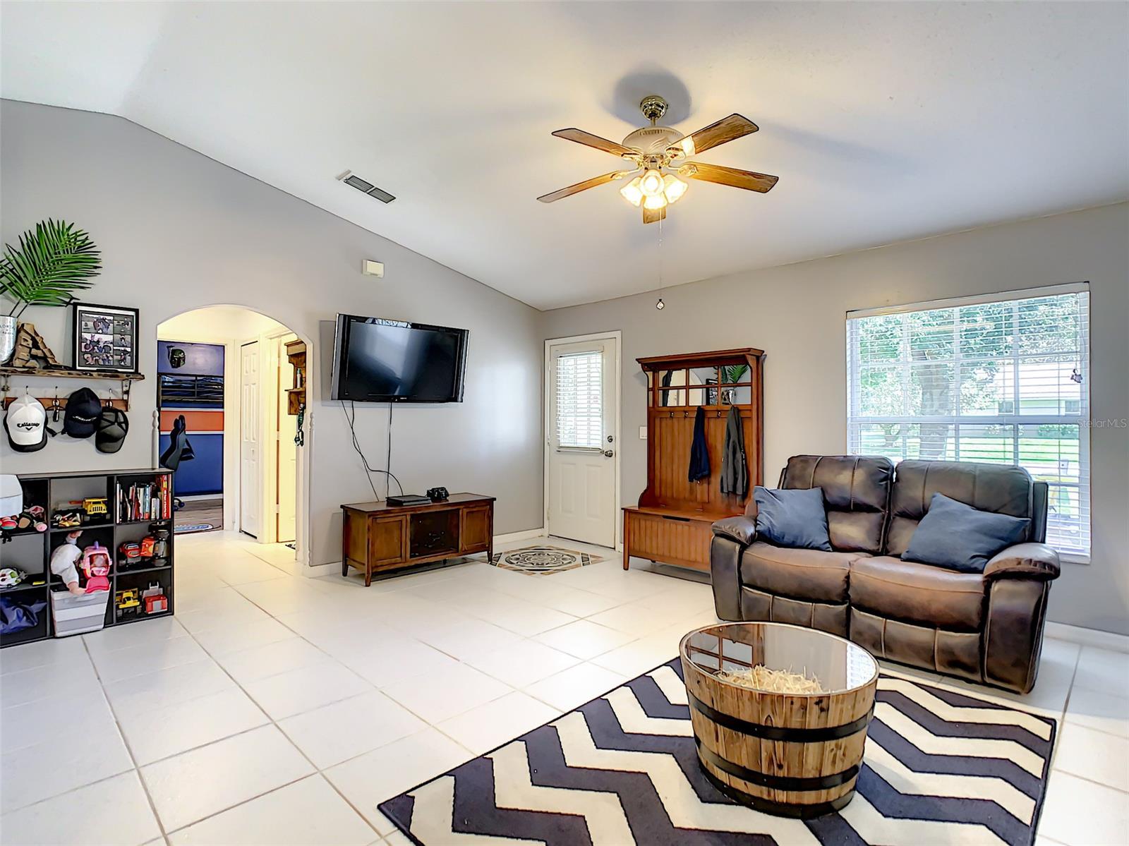 Florida Shores 01 - Residential