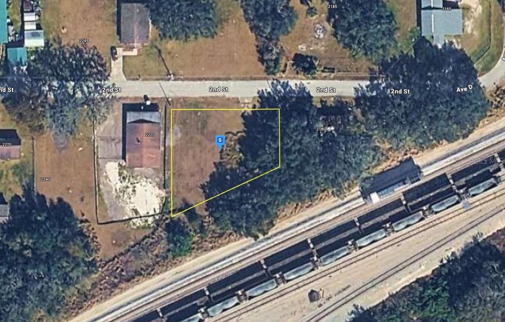 Photo of 2200 2nd Street, Mulberry, FL 33860 (MLS # A4709286)