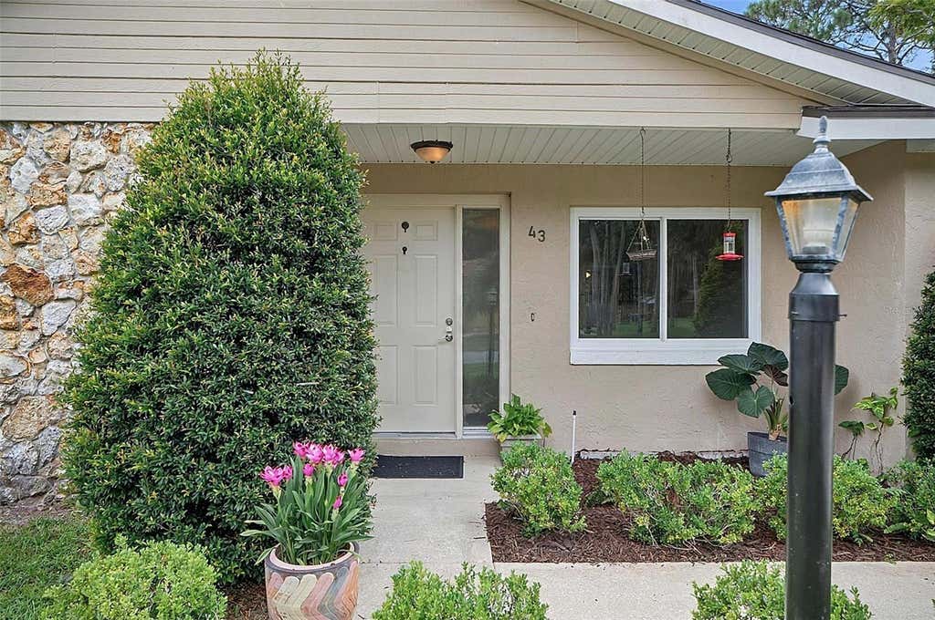 Photo of 43 Bay Spring Place, Palm Coast, FL 32137 (MLS # FC320517)