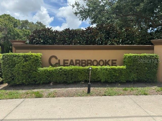 1880 CLEARBROOKE DRIVE