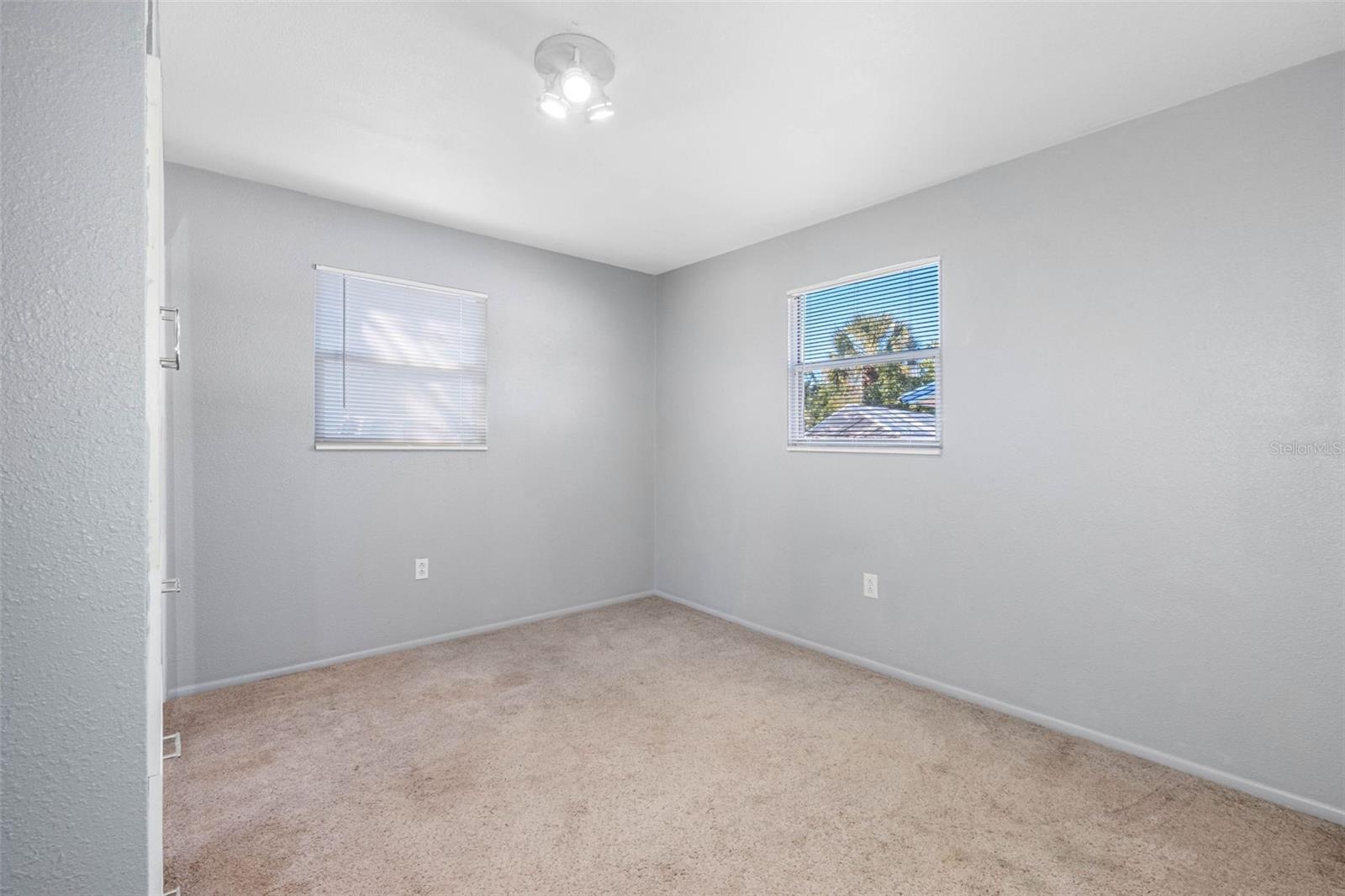 PALM HARBOR ESTATES - Residential