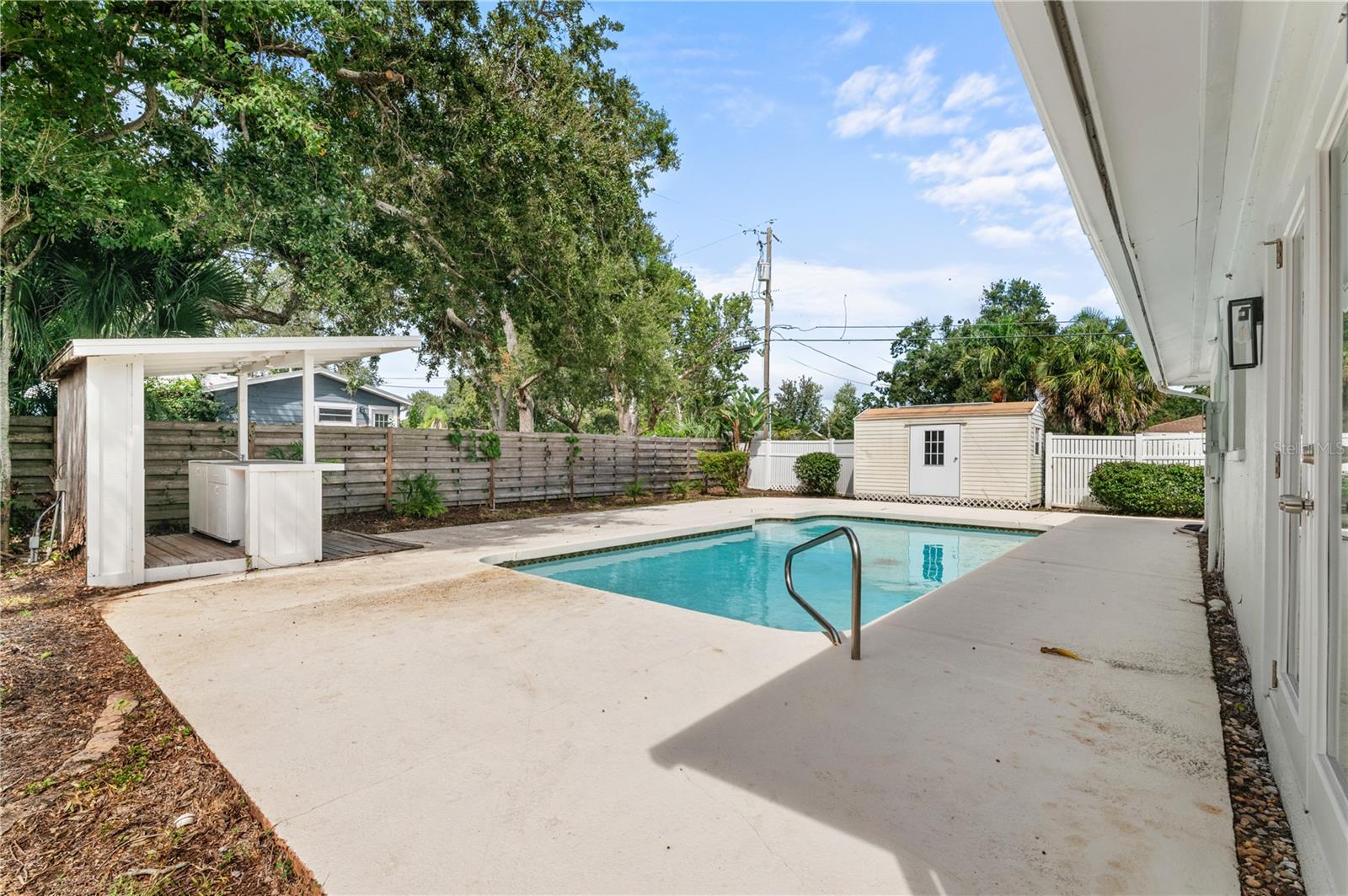 PEACEFUL VISTA HOMES - Residential