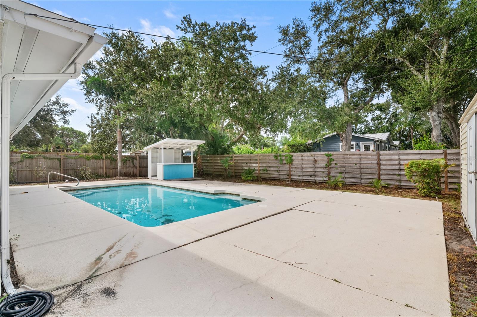 PEACEFUL VISTA HOMES - Residential