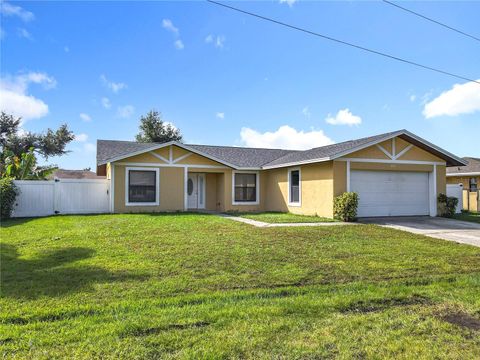 635 FRESNO COURT KISSIMMEE FL 34758