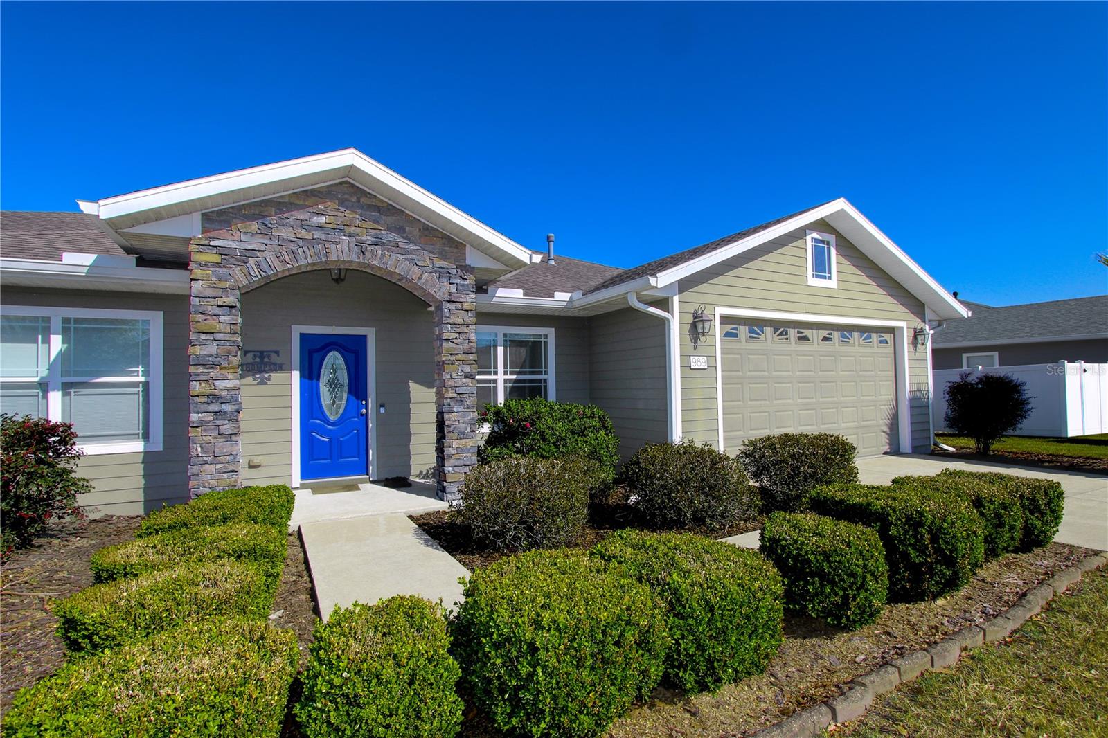 NEWBERRY OAKS - Residential