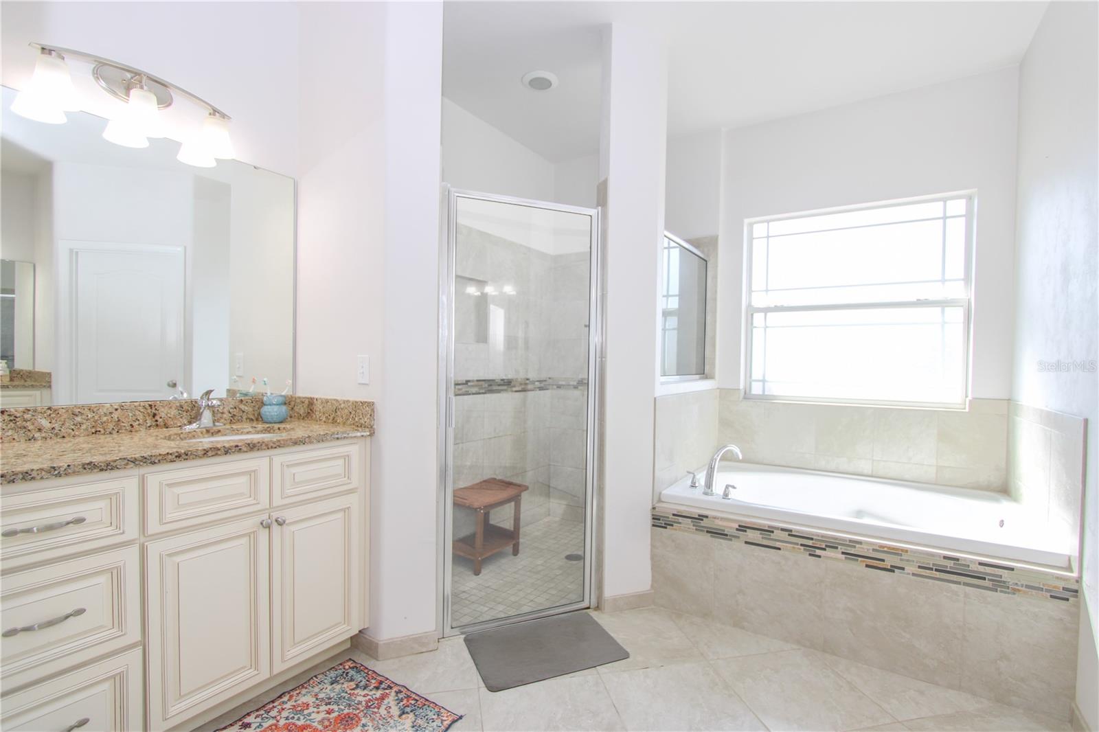 NEWBERRY OAKS - Residential