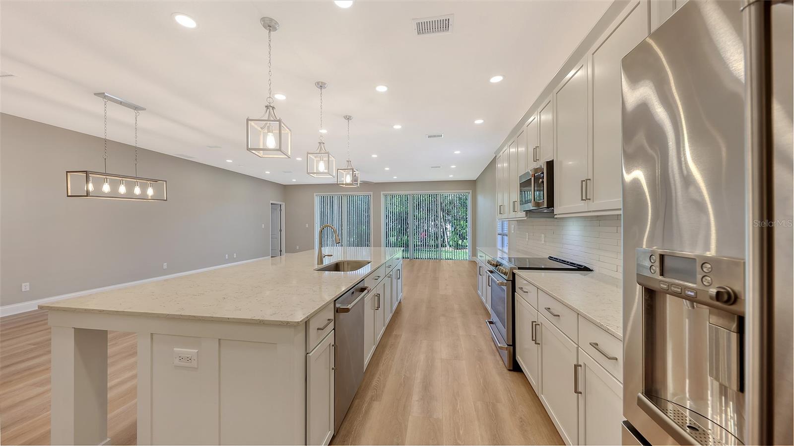 EDGEWATER VILLAGE SUBPHASE A - Residential