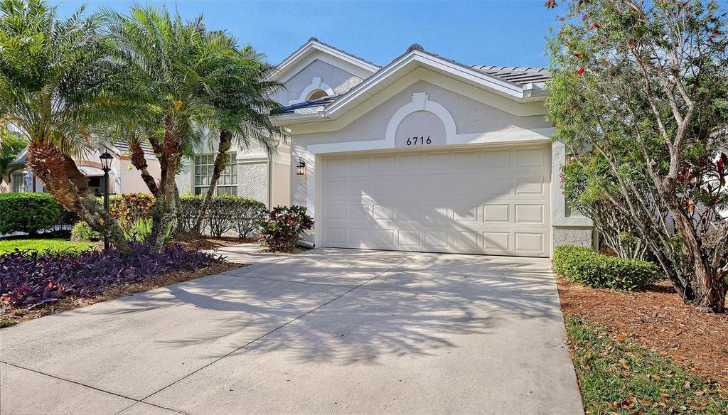 Photo of 6716 Spring Moss Place, Lakewood Ranch, FL 34202 (MLS # A4690242)