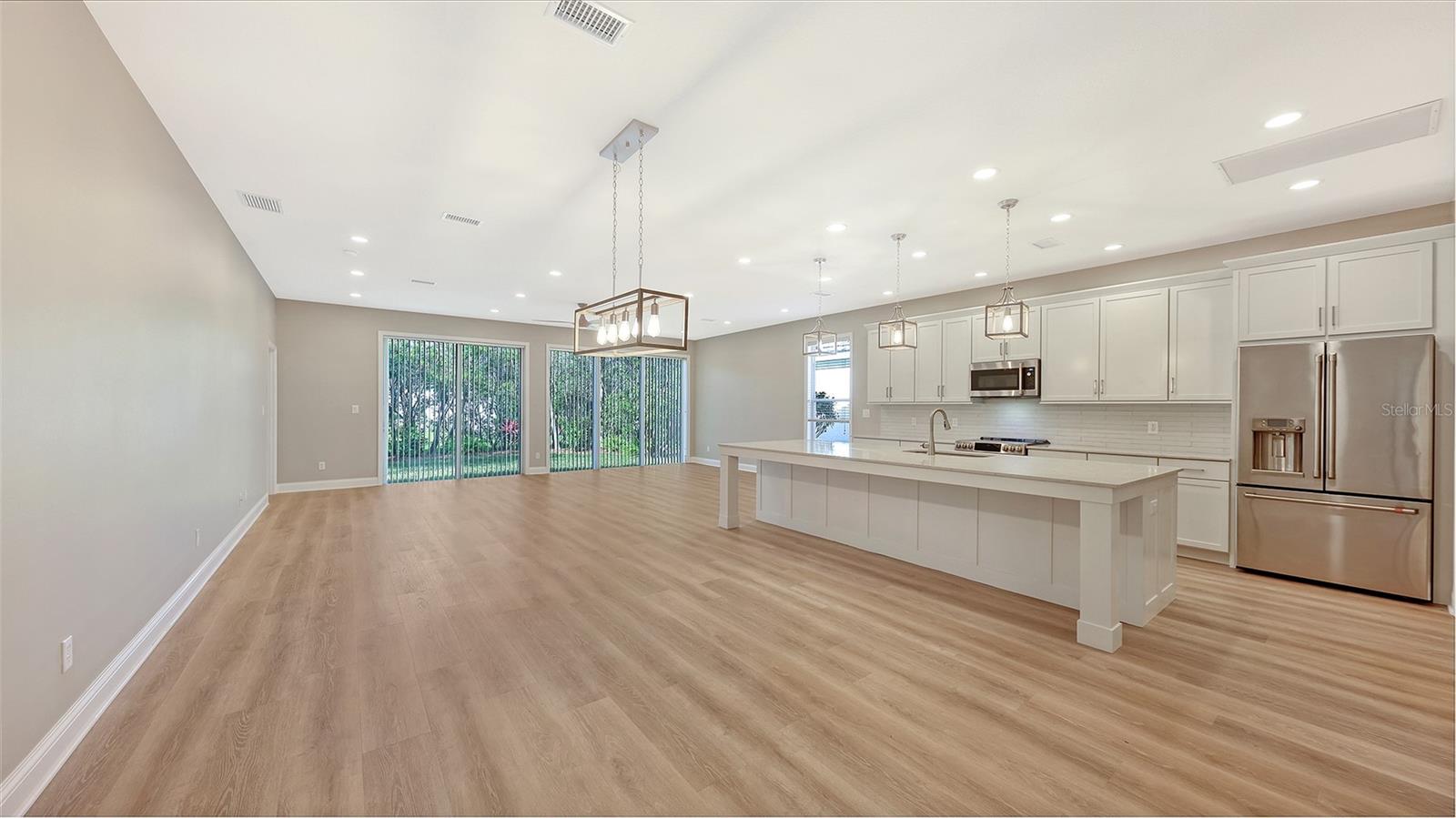 EDGEWATER VILLAGE SUBPHASE A - Residential