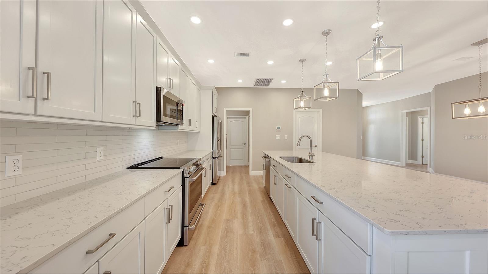 EDGEWATER VILLAGE SUBPHASE A - Residential