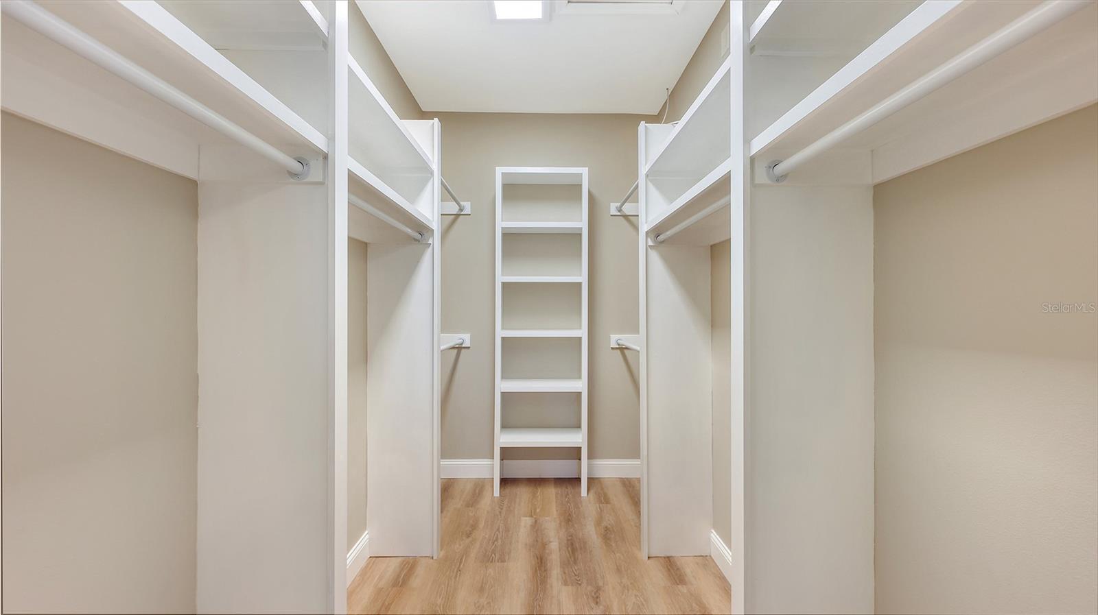 EDGEWATER VILLAGE SUBPHASE A - Residential