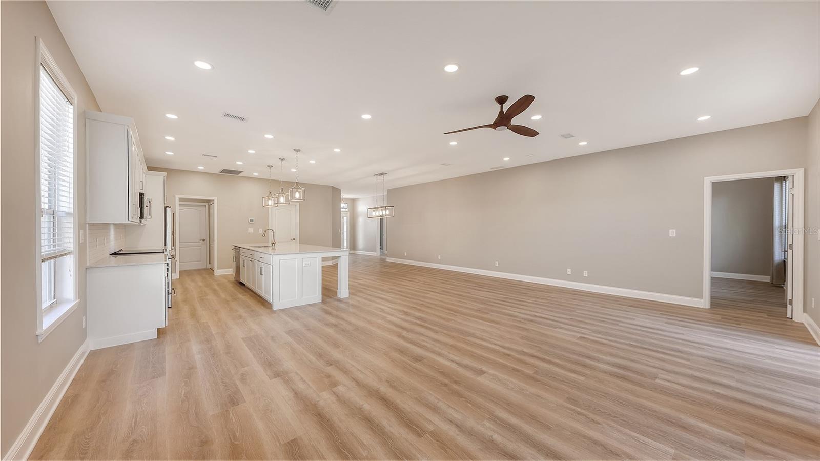 EDGEWATER VILLAGE SUBPHASE A - Residential