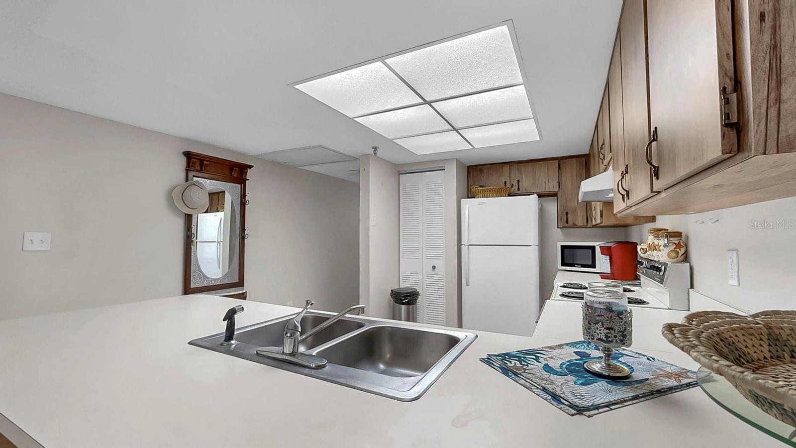 MADEIRA PLACE CONDO - Residential