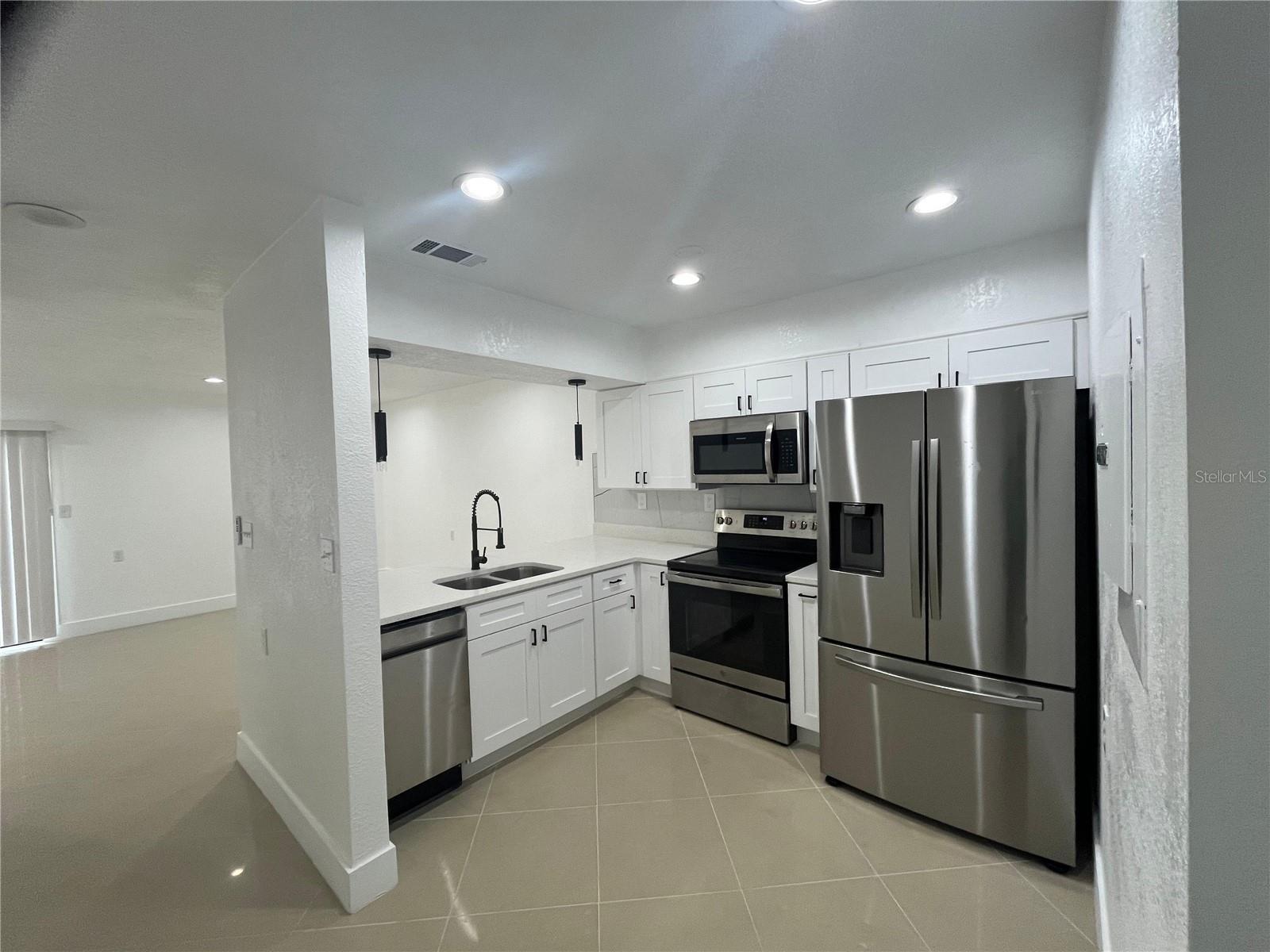 GULF COAST ESTATES - Residential Income