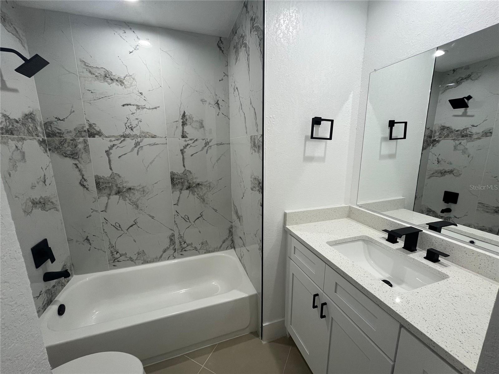 GULF COAST ESTATES - Residential Income