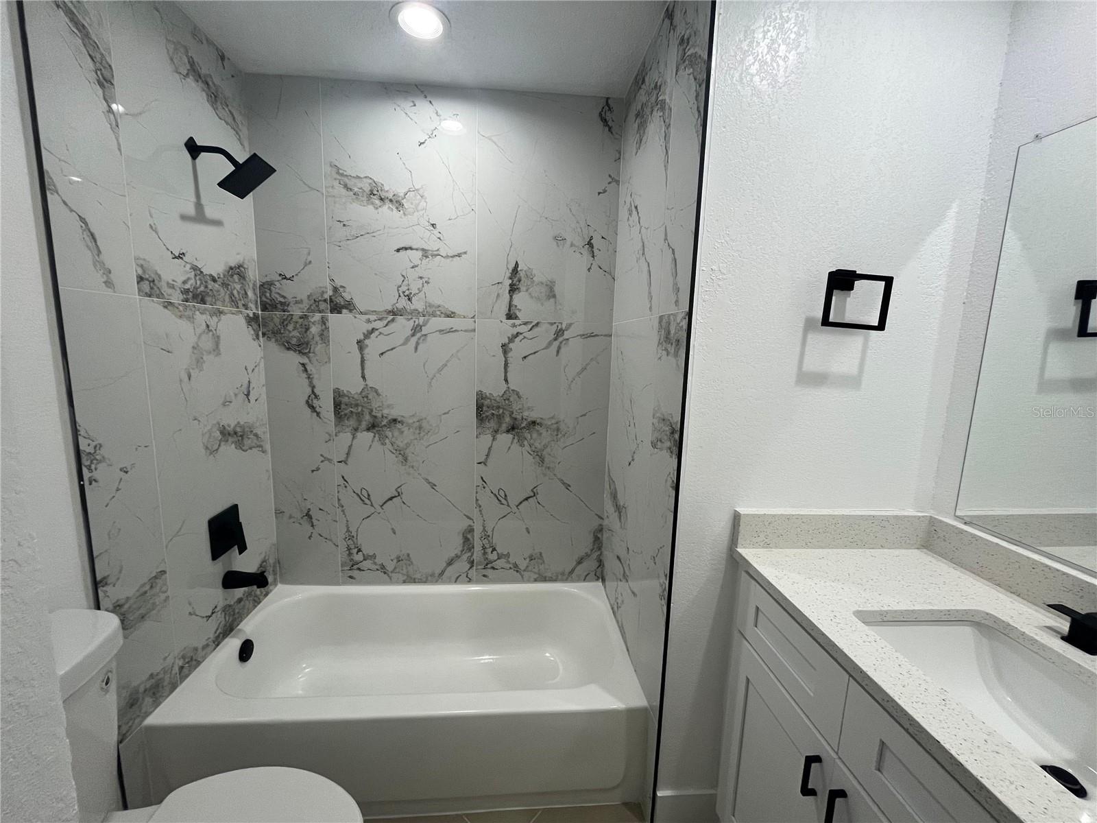 GULF COAST ESTATES - Residential Income