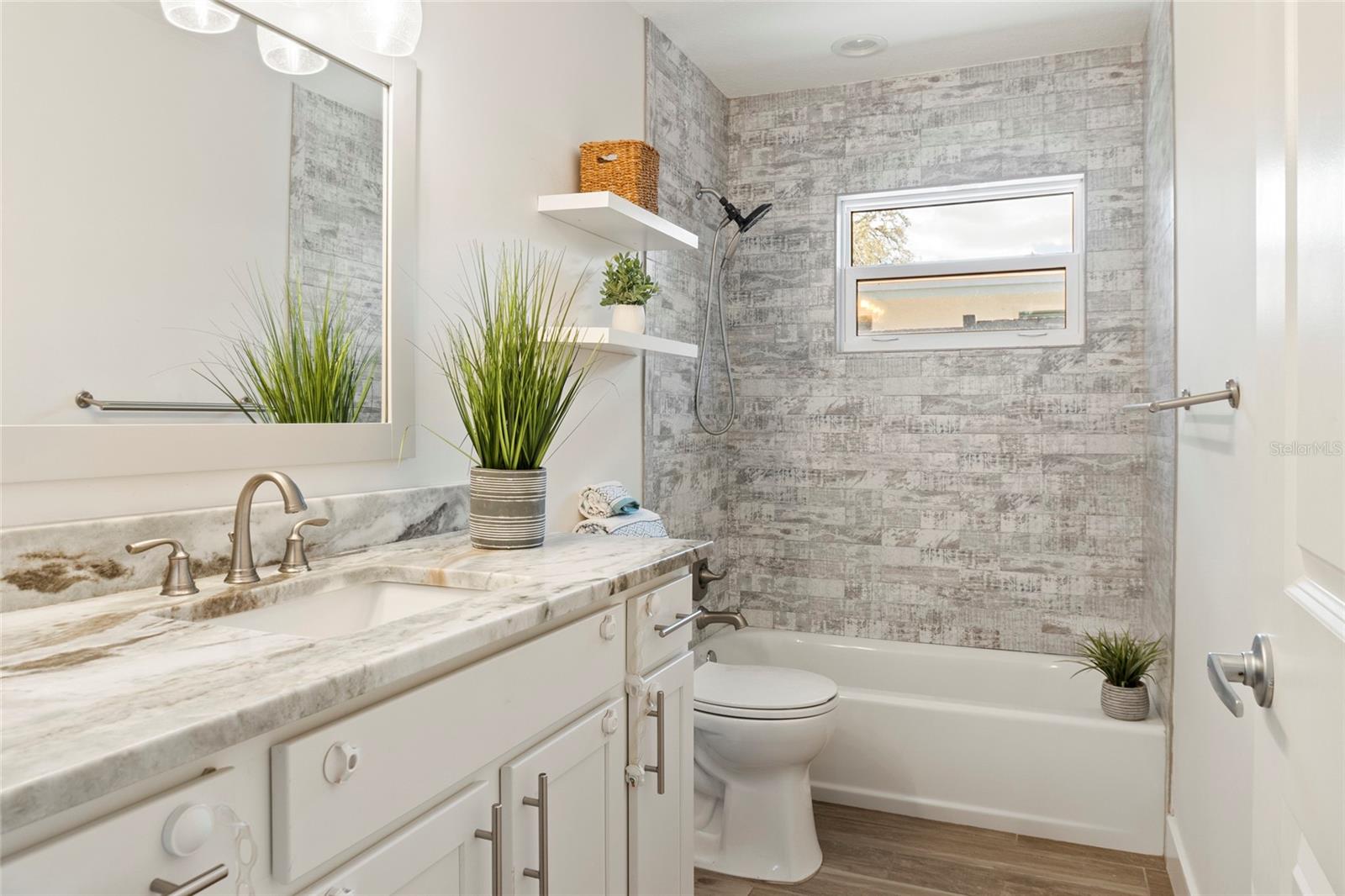 BAYVIEW - Residential