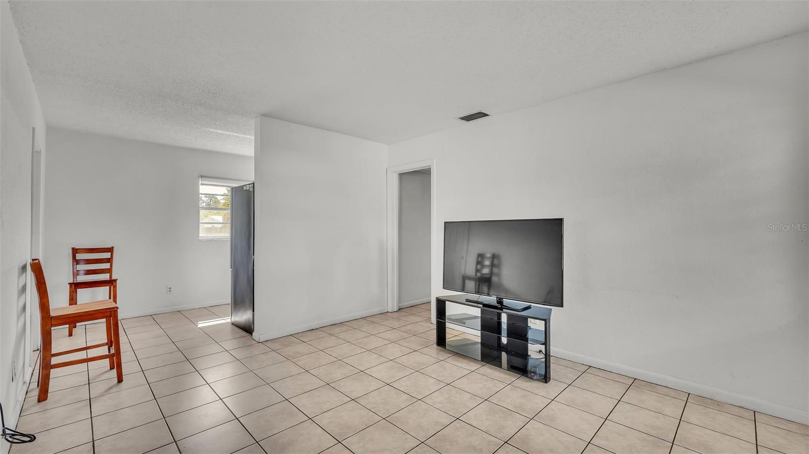 631 CAROLYN DRIVE